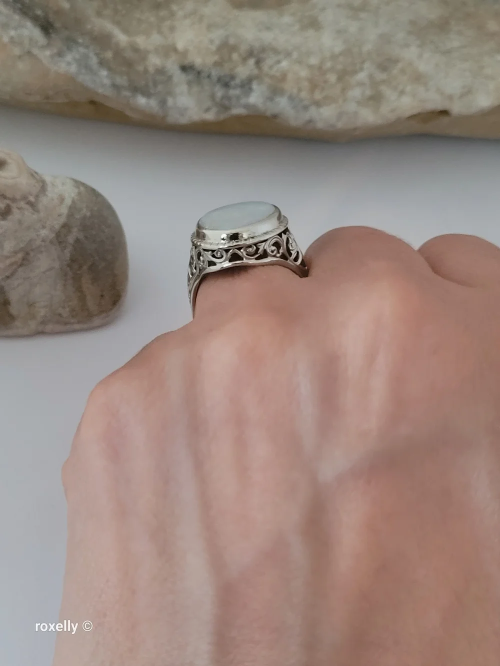 Vintage 14K White Gold Opal Art-Deco Ring Size 7.25 - Solid Gold! 👌🎁